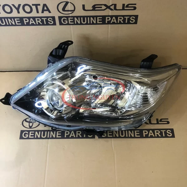 81170-0K470 / 81130-0K470 Đèn Pha Fortuner 2012-2016 - Hình ảnh 2