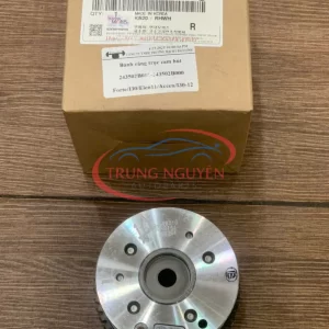 243502B010 - Bánh Răng Trục Cam Hút Hyundai i30 CW 2008-2011