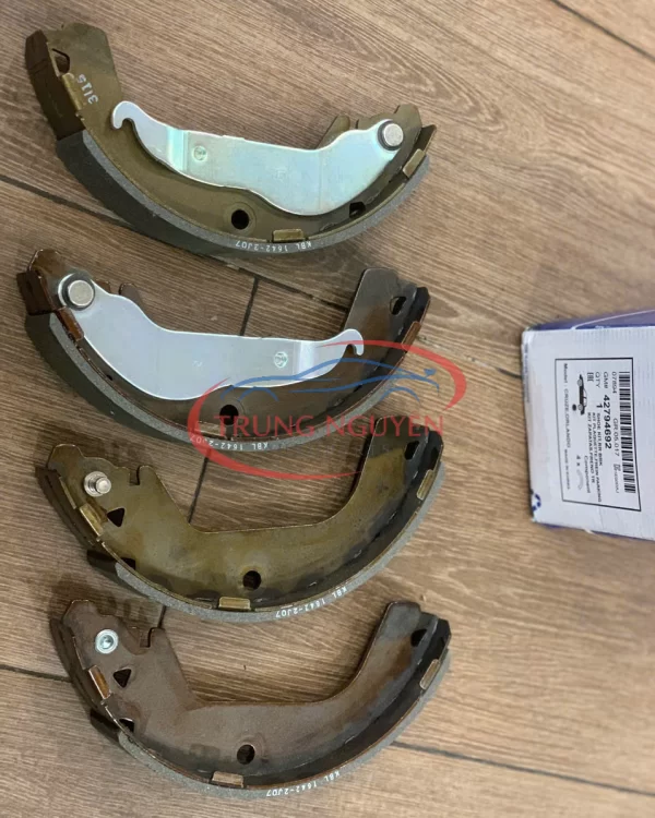 42794692 - Bộ Má Phanh Số OE Của Chevrolet