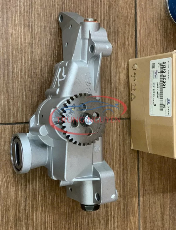 21310-2C201 - Bơm Dầu Động Cơ Cho Xe Hyundai Starex H-1 Cho Xe Kia Bongo - Hình ảnh 2