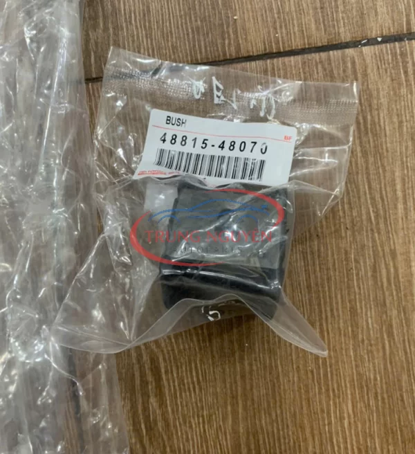 48815-48070 - Cao Su Can Bàng Trước Highlander