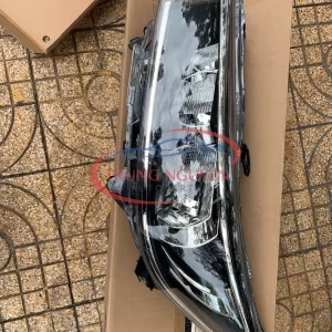 Cặp Đèn Pha Toyota Innova 2018