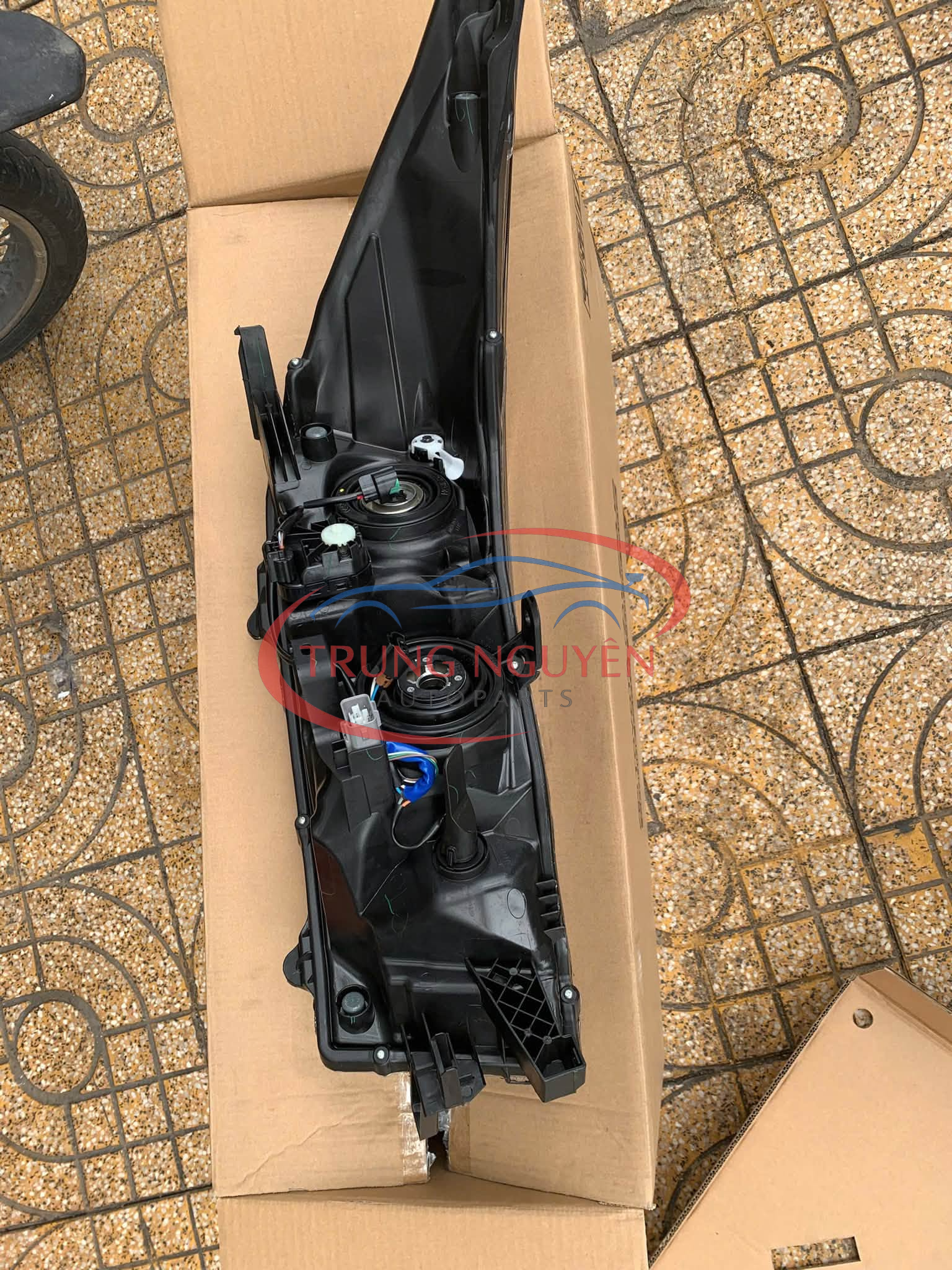 Cặp Đèn Pha Toyota Innova 2018 - Hình ảnh 5