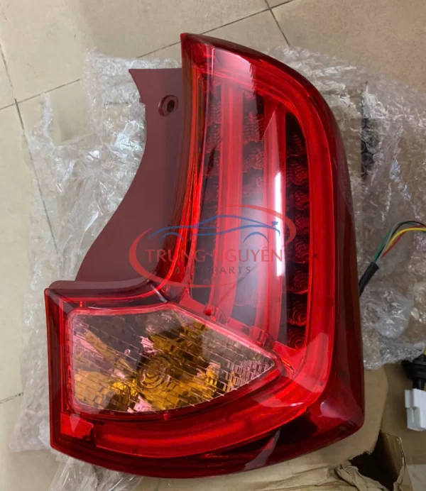 924021Y300 - Đèn Hậu Kia Morning 2016 Có Led