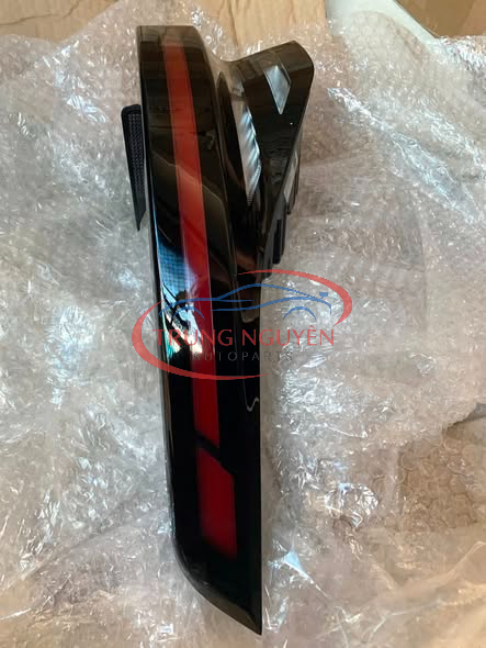 Đèn Hậu Ngoài Vinfast Limo Green Xịn Hãng - Chuẩn Form Theo Xe