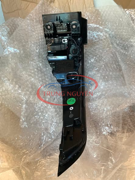 Đèn Hậu Ngoài Vinfast Limo Green Xịn Hãng - Chuẩn Form Theo Xe - Hình ảnh 3