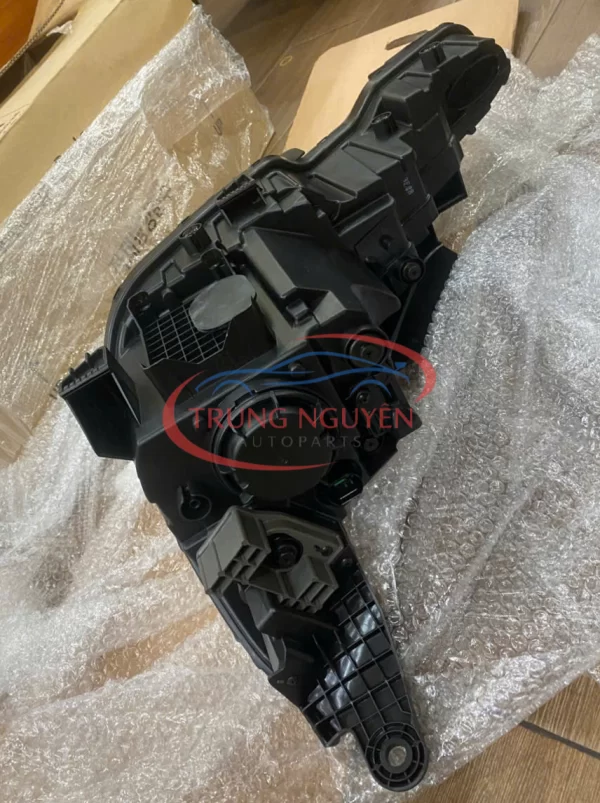 92104F2700 - Đèn Pha Hyundai Elantra 2019