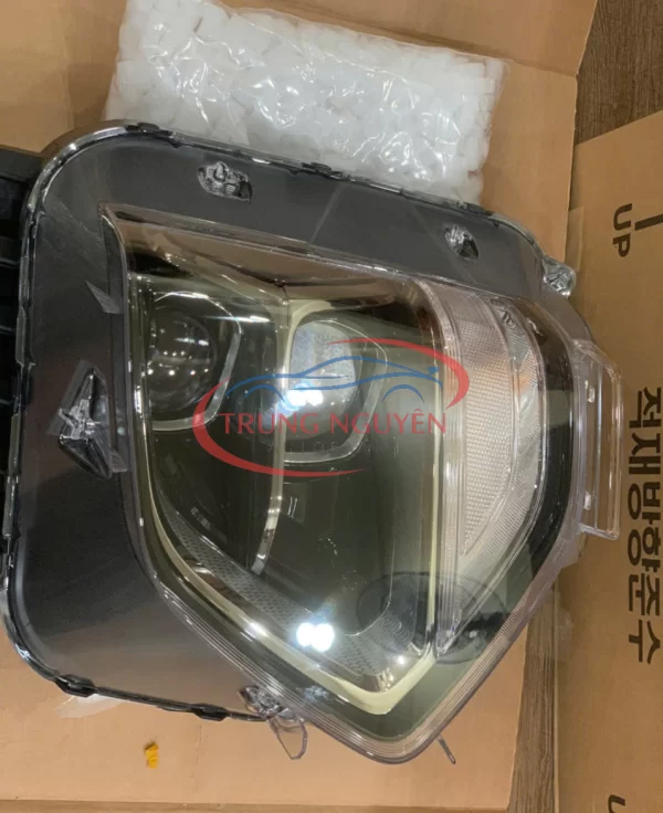 92101S1100, 92102S1100 - Đèn Pha Hyundai Santafe 2019 2 Bi